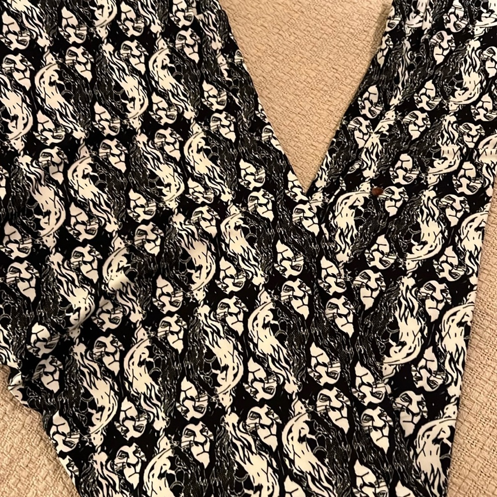 LuLaRoe Scar